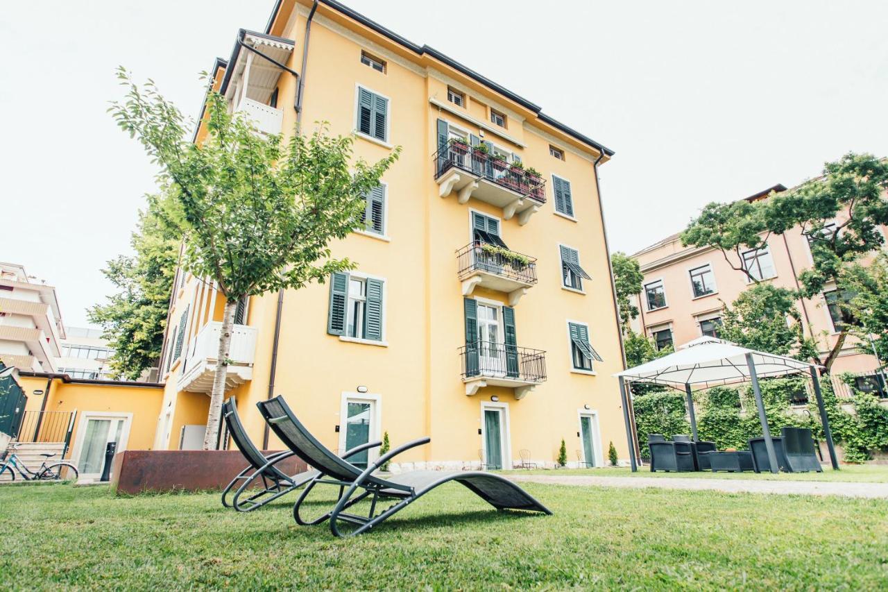 Alpencity Suites Trento Exterior foto